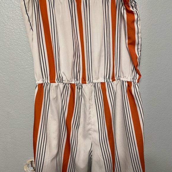 Tubetop romper - Picture 2 of 3